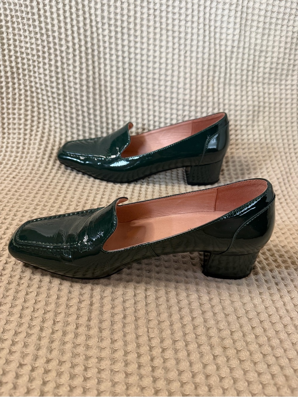 Gini & Albert Green Patent Leather Block Heel Loafers EU 39 US 8.5